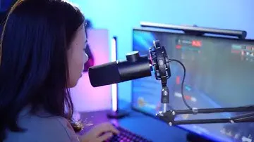[Tutorial] of How to Use A Boom Arm with FIFINE K658 USB Dynamic Microphone for Gaming Streaming